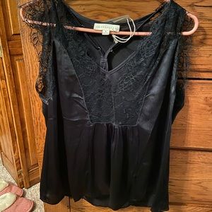 FabFitStyle Lace/satin top with built in cami nwt